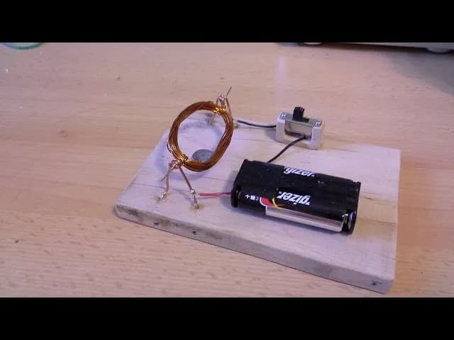 Zbuduj własny silnik elektryczny z baterii i magnesu: Prosty DIY