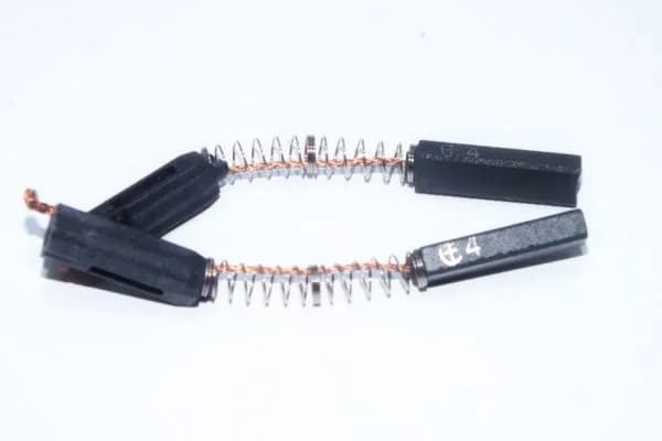 Ile kosztują szczotki do alternatora? Sprawdź ceny i oferty!