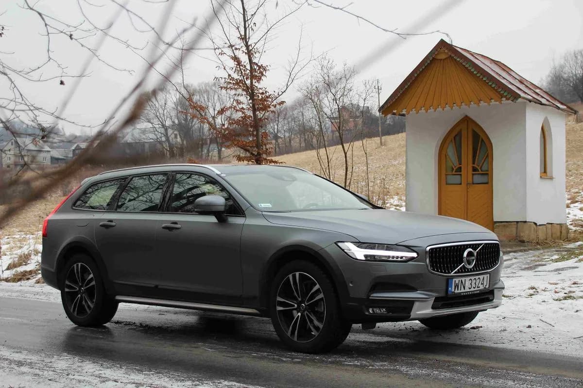 Opinie użytkowników na forum o Volvo V90 – Co warto wiedzieć