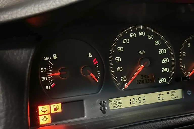 Jak długo nagrzewa się silnik benzynowy? Oto, co musisz wiedzieć