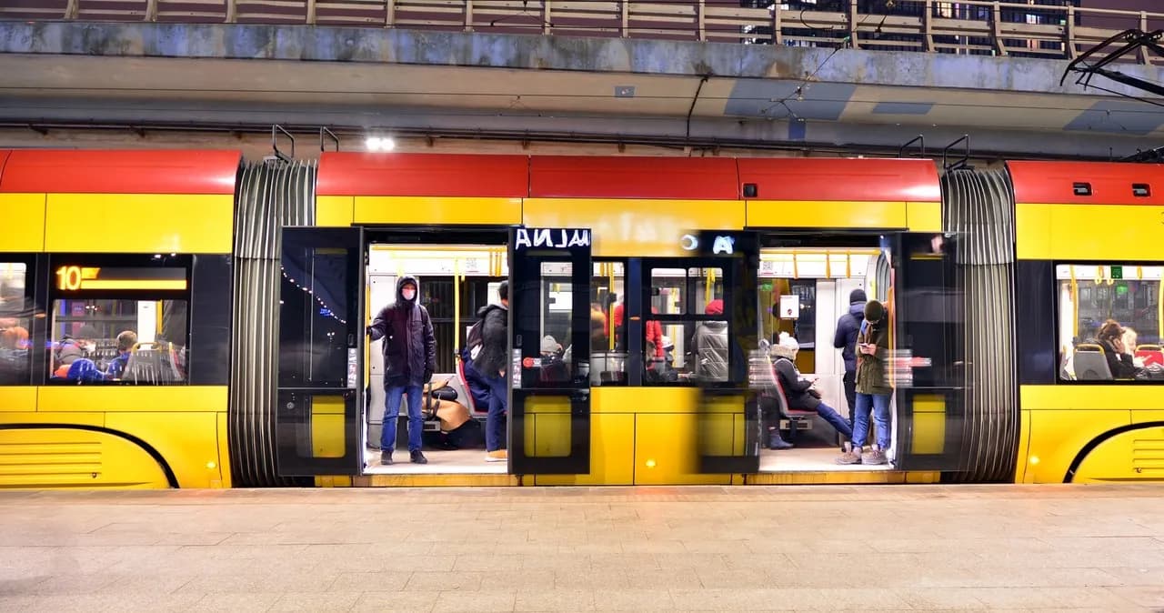 Ile zarabia kierowca tramwaju? Prawda o zarobkach i perspektywach pracy