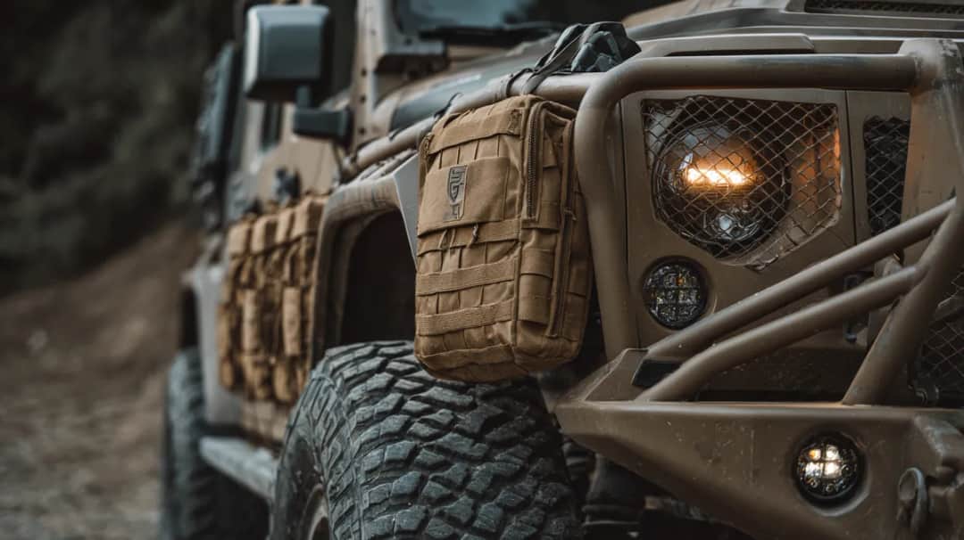 Akcesoria off-road do samochodów terenowych: Jak wybrać panele molle