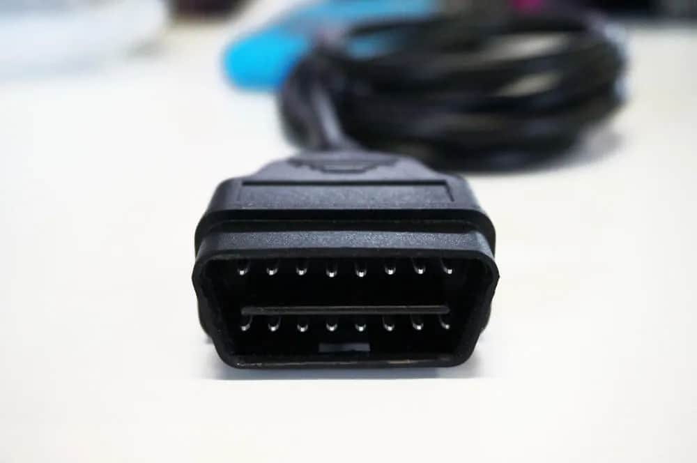 Wtyczka OBD – Przewodnik po zastosowaniach w diagnostyce samochodowej