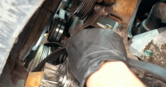Jak prawidłowo założyć pasek alternatora w Audi A4 B5 – uniknij kosztownych błędów
