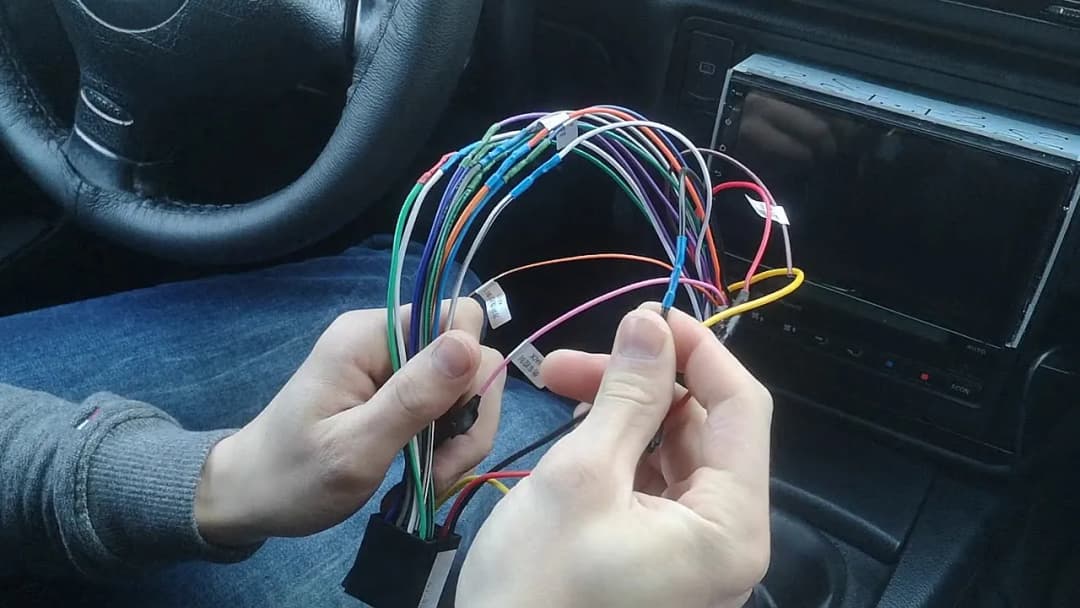 Instalacja stacji multimedialnej do samochodu – Praktyczny przewodnik