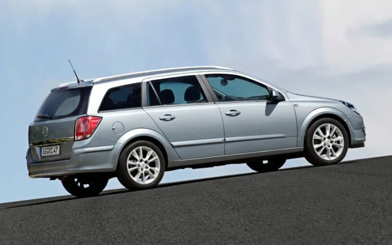 Bezawaryjne kombi do 20 tys. zł – Polecane modele i opinie